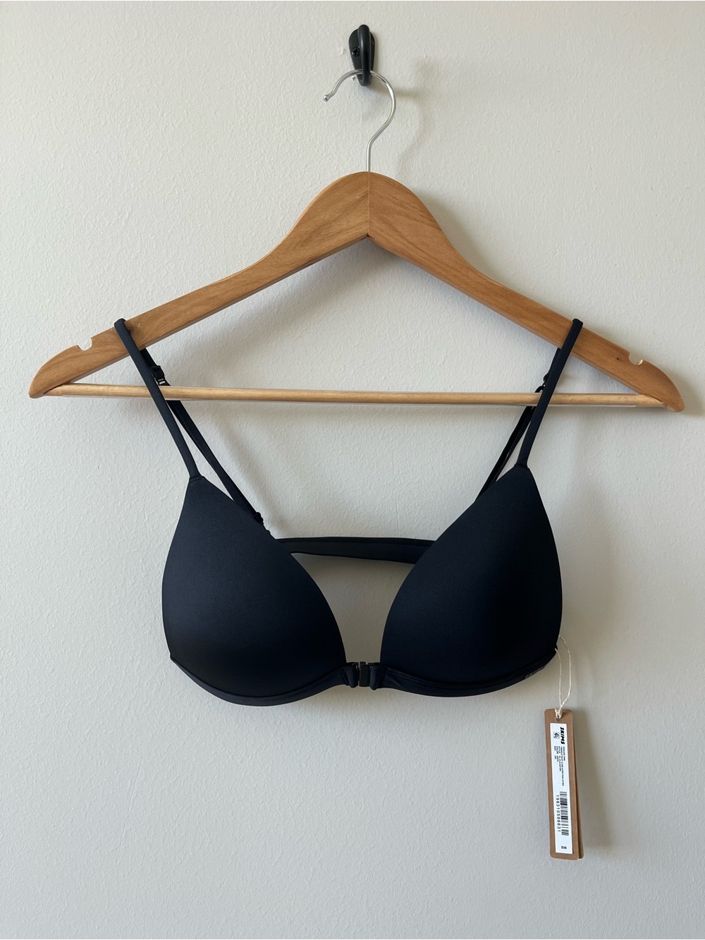 SKIMS Wireless Form Triangle Front Close Super Push-Up Bra 32C NWT Onyx Color